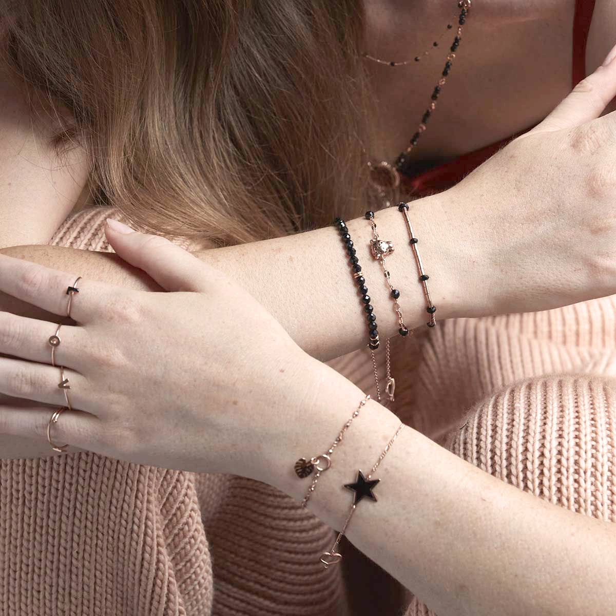 CHAIN BRACELET WITH ROSE GOLD-PLATED LEOPARD AND SPINEL STONES