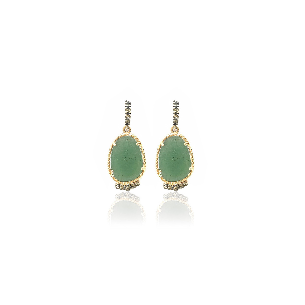 GREEN OVAL LONG EARRINGS