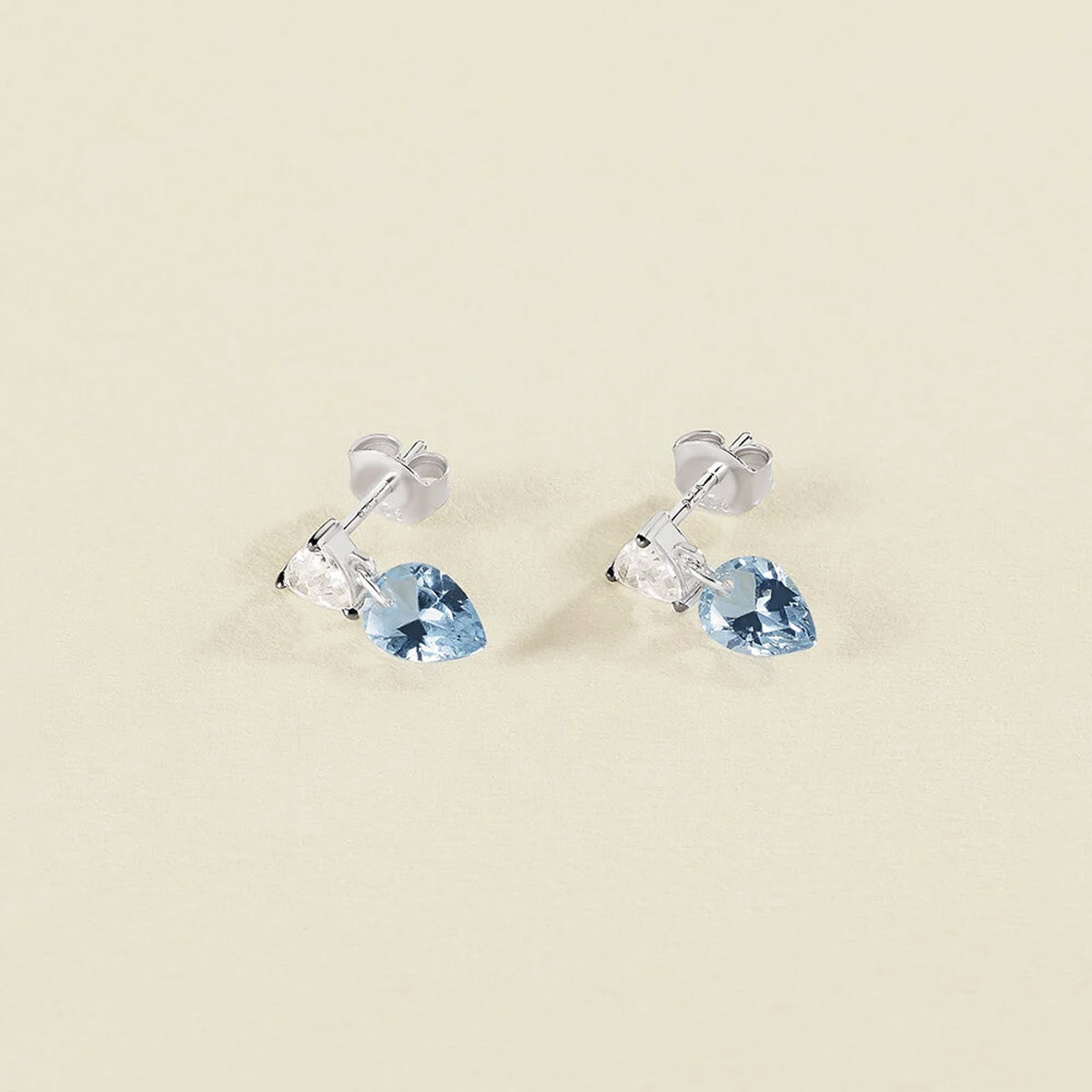 PENDIENTES CORTOS JACKIE
