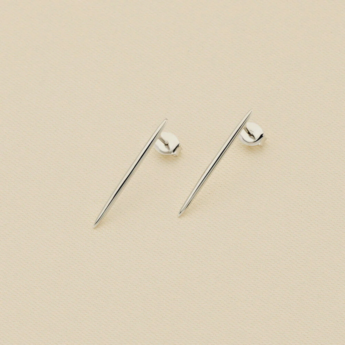 RADIEUX LONG EARRINGS
