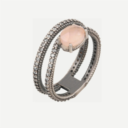 ROSE QUARTZ RHODIUM PLATED RING