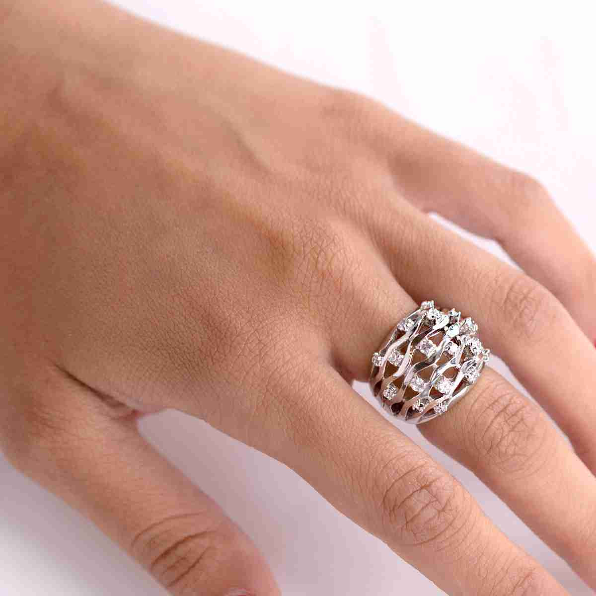 SILVER RING WITH WHITE ZIRCONIA